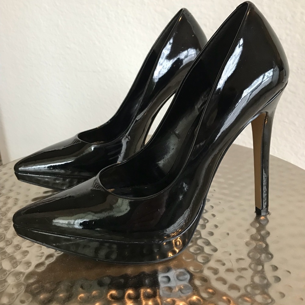 Jessica Simpson Black Patent Leather Platform Heel